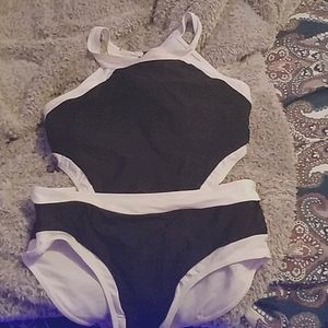 Close and accessories